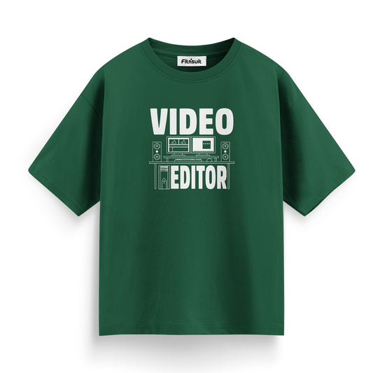 Video Editor Desk Setup Minimal Design T-Shirt for Video Editor
